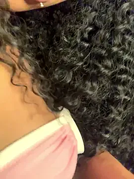 Cammgirlmii on StripChat