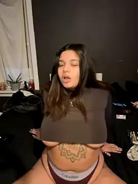 caramel_bunny_ on StripChat 