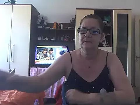 CarlaRaysaXX on StripChat 