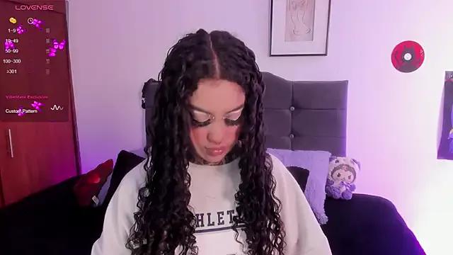 Cata_green on StripChat 
