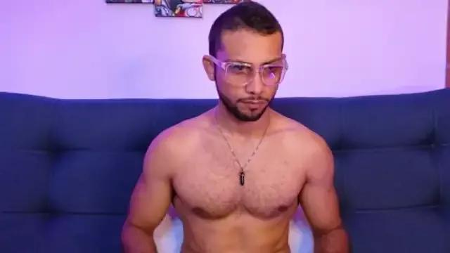 catalina_y_tylerjhons on StripChat 