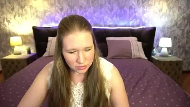 CharmingNansy on StripChat 