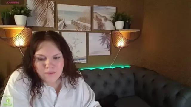 Cherry_Devile on StripChat 