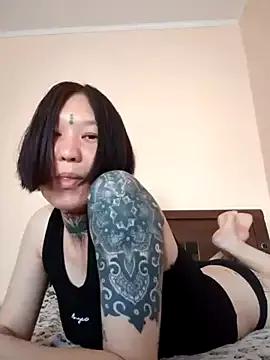 CherryDarkness on StripChat 