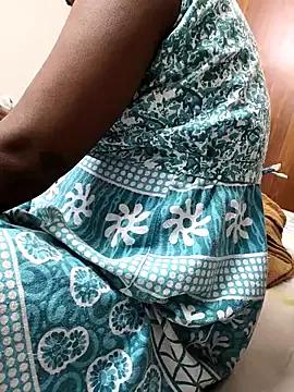 Chil_girl01 on StripChat 