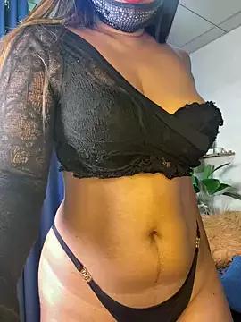 Cinderella-98 on StripChat 