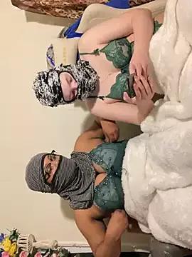 Coco_puffs on StripChat 