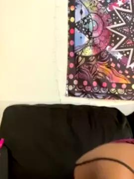 Coffeecoolatte on StripChat 
