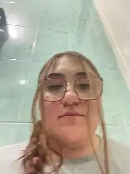 conniejames_m on StripChat 