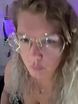 CurvyAnonymousGirl89 — Ride my TorsoLT 4 Clips