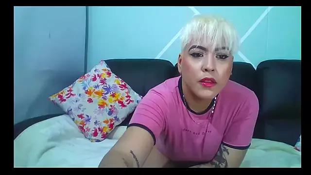Dakota_Wolf0 on StripChat 