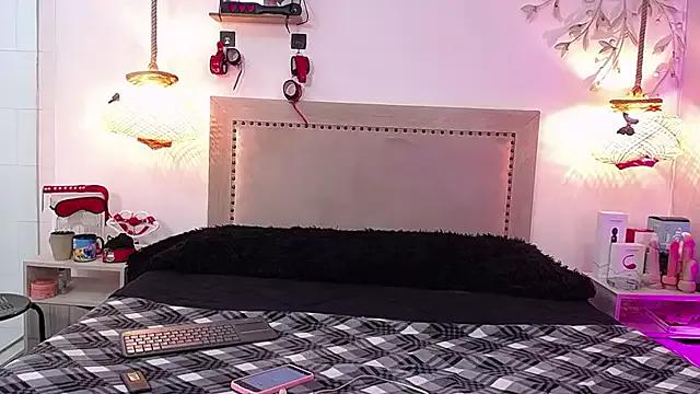 Daphnee- on StripChat 