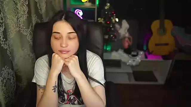 delicatedBailey on StripChat 