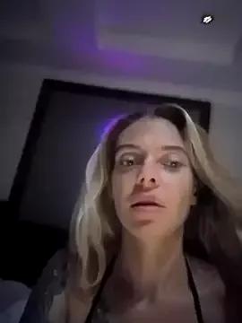 delicious_pussy25 on StripChat 