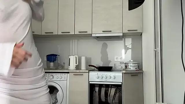 StripChat Denni_Spilber is Freechat Denni_Spilber — Spin around, show my outfit