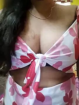 Diiyyaa-29 on StripChat 