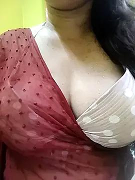 Diiyyaa-29 on StripChat 