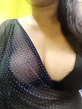 Diiyyaa-29 on StripChat 