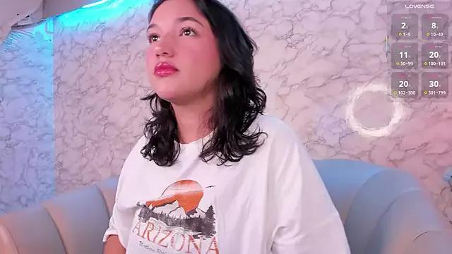 DivineMegan on StripChat 