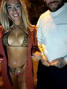 Dogging_teencouple — Painties off +2min control LT