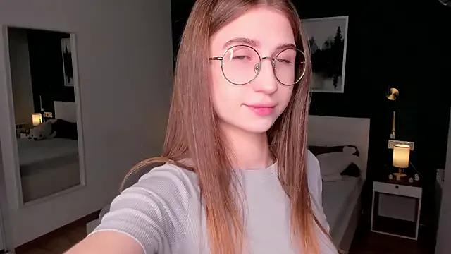 EditaBand — play with my nipples close-up