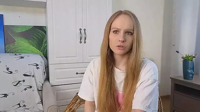 EdwinaAgard on StripChat 