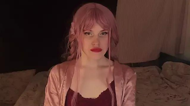 EffieMinki on StripChat 