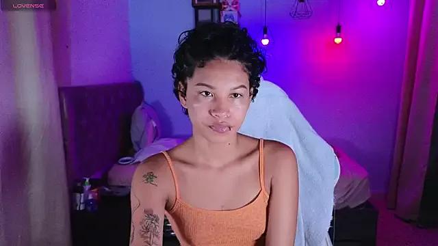 eleselas on StripChat 