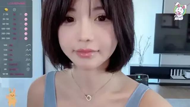 eleven_xuan on StripChat 