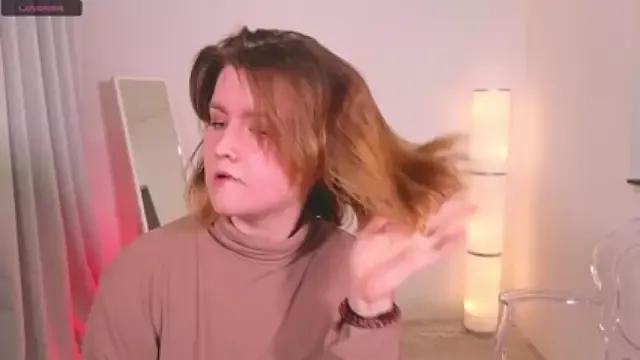 ella_star_ on StripChat 