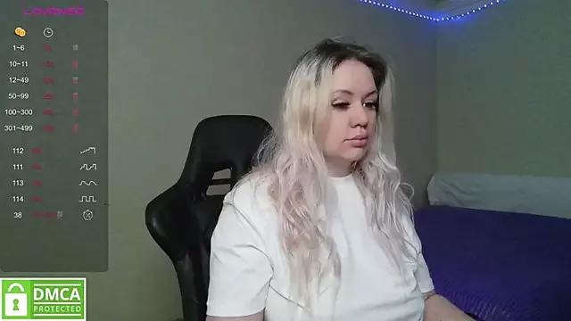 elven_dreams_ on StripChat 