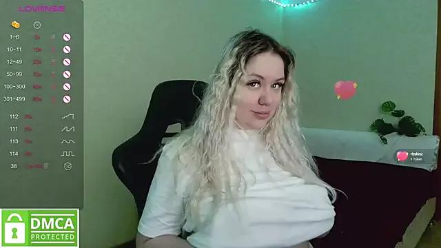 elven_dreams_ on StripChat 
