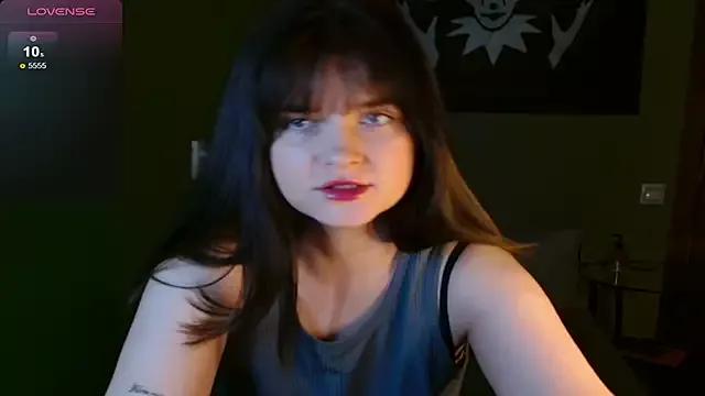 Emily_Blyde on StripChat 