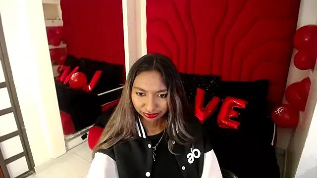 Emma_Parkerr_ on StripChat 