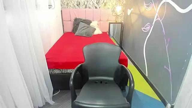 EmmaaEvans_ on StripChat 