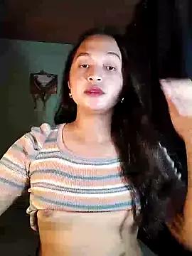 Emmats04 on StripChat 