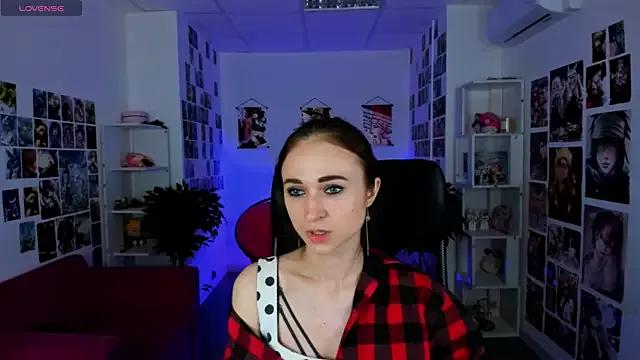 EmmaWatttsonn on StripChat 