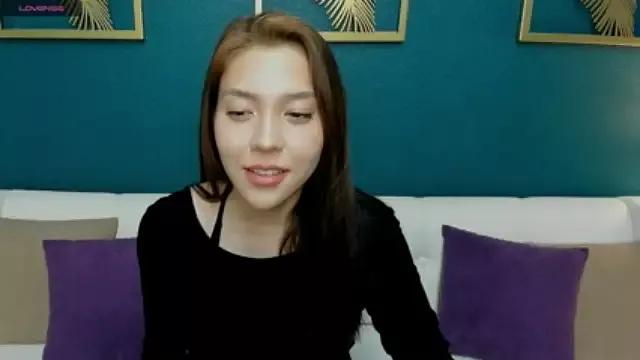 EmmyWalter on StripChat 