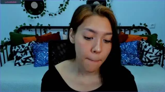EmmyWalter on StripChat 