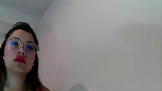 Enyely_blue_ on StripChat 