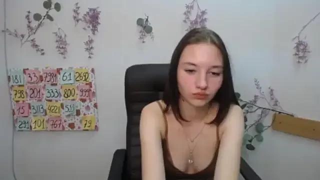EseniaBurito on StripChat 