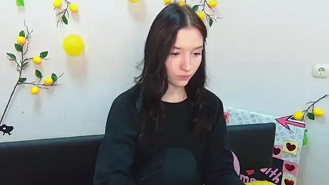 EseniaBurito on StripChat 