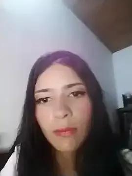 Esmeralda_latina on StripChat 