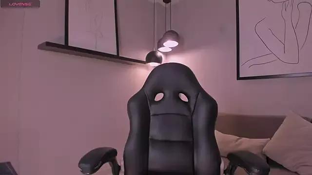 EsmeraldaGrace1 on StripChat 