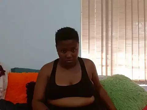 EvaCreamyxxx on StripChat 