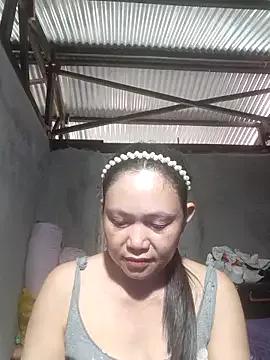 Everleigh_mom on StripChat 