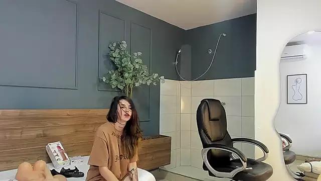 Fallen_Angel999777 on StripChat 