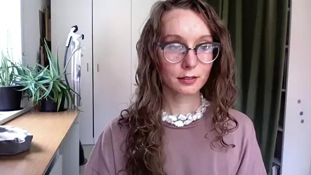 Faylienne on StripChat 