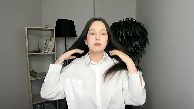 FloraGise on StripChat 