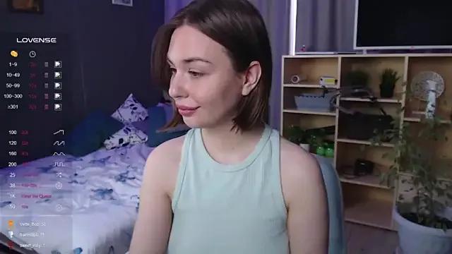 FlowerCute on StripChat 